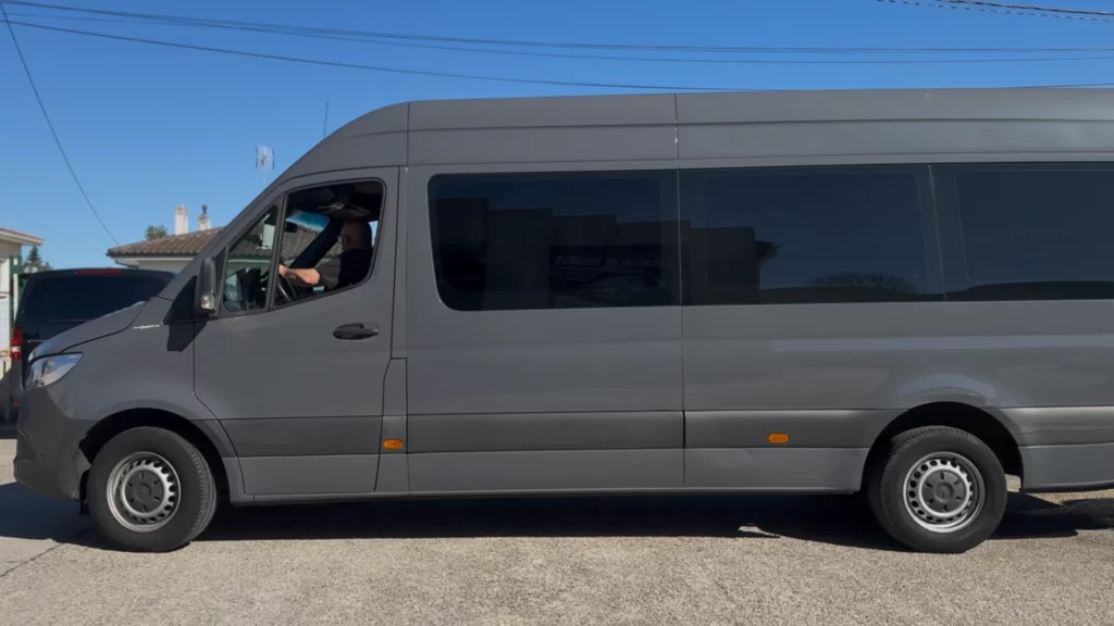 Alternative Loc Location Minibus Bordeaux Sprinter Profil Arrivee